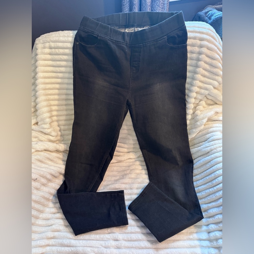 Women's Black Jeggings